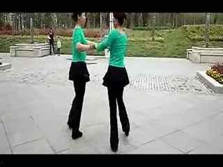 舞蹈成人踩后背动作视频,成人踩后背技巧揭秘