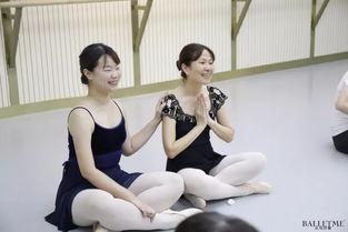 成人芭蕾袜挖洞视频大全,视频大全解析