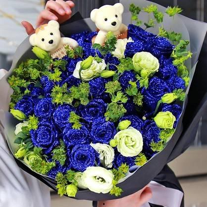 成人礼送花女生视频